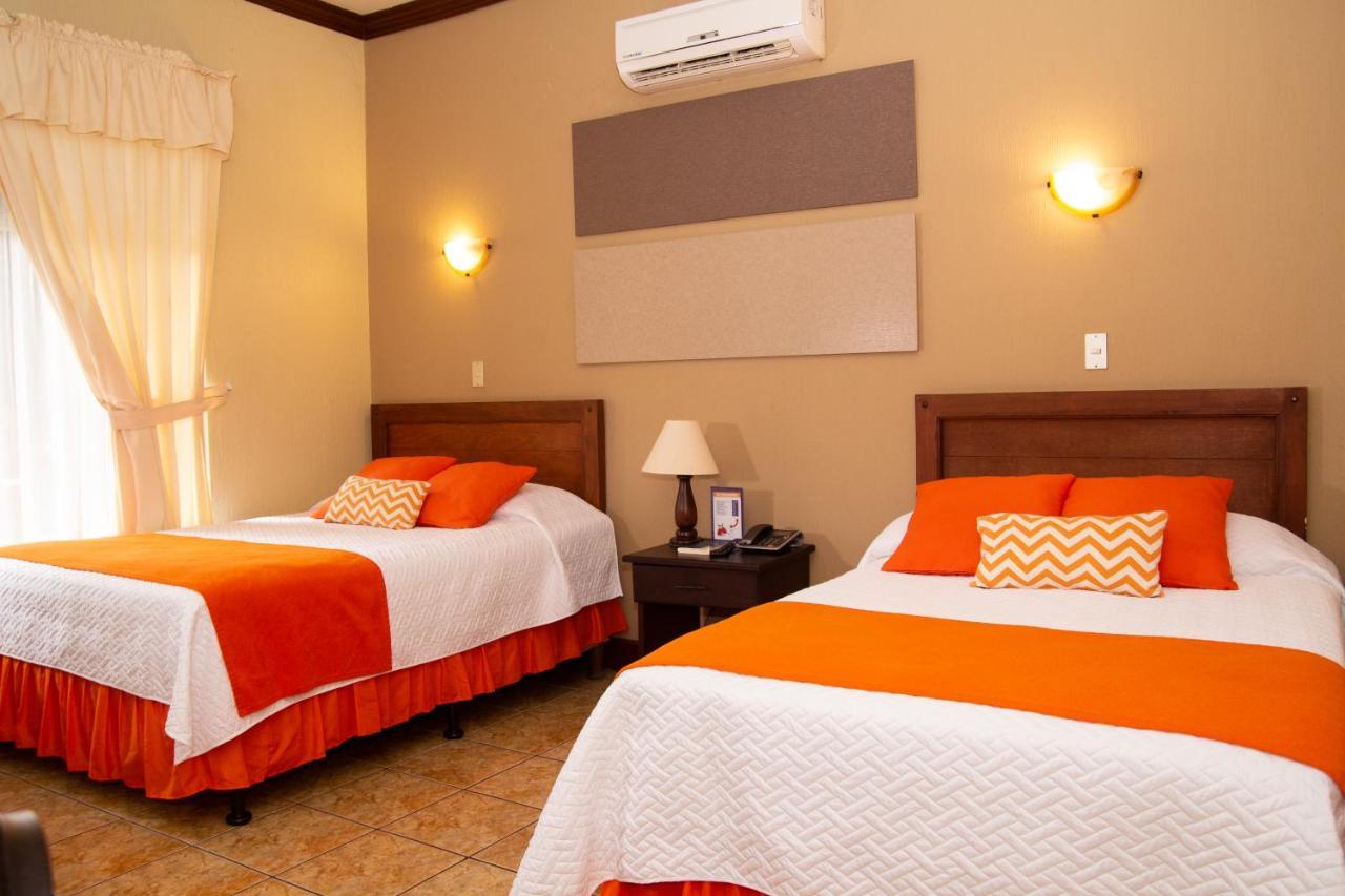 Resort Y Parque Acuatico Valle Dorado El Rosario Екстериор снимка