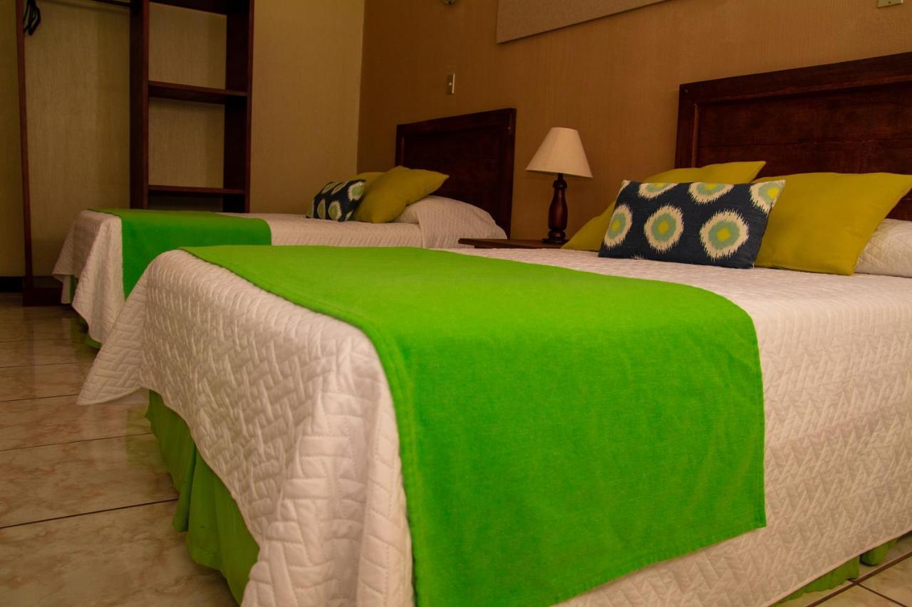Resort Y Parque Acuatico Valle Dorado El Rosario Екстериор снимка