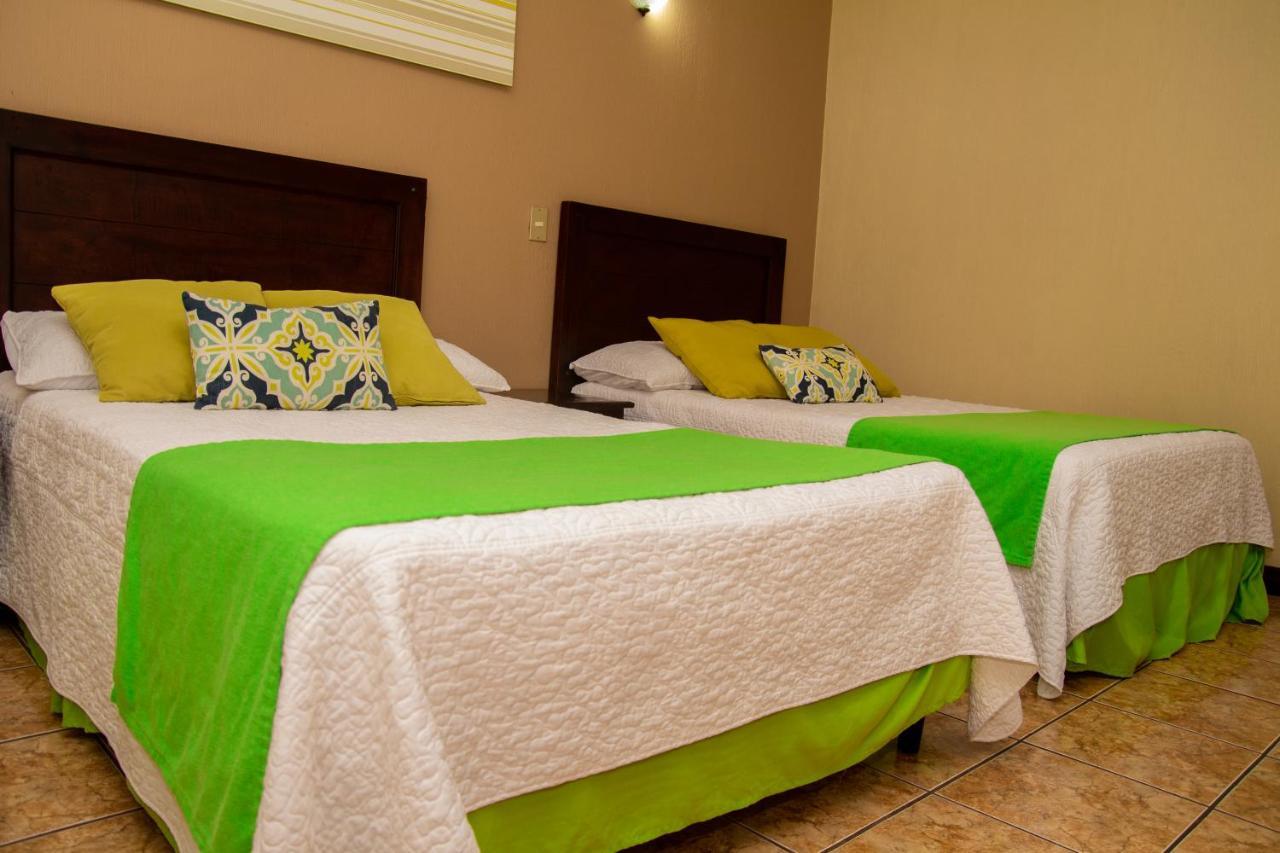 Resort Y Parque Acuatico Valle Dorado El Rosario Екстериор снимка