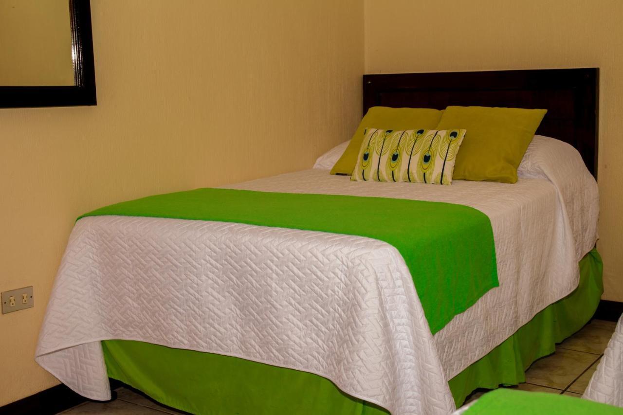 Resort Y Parque Acuatico Valle Dorado El Rosario Екстериор снимка