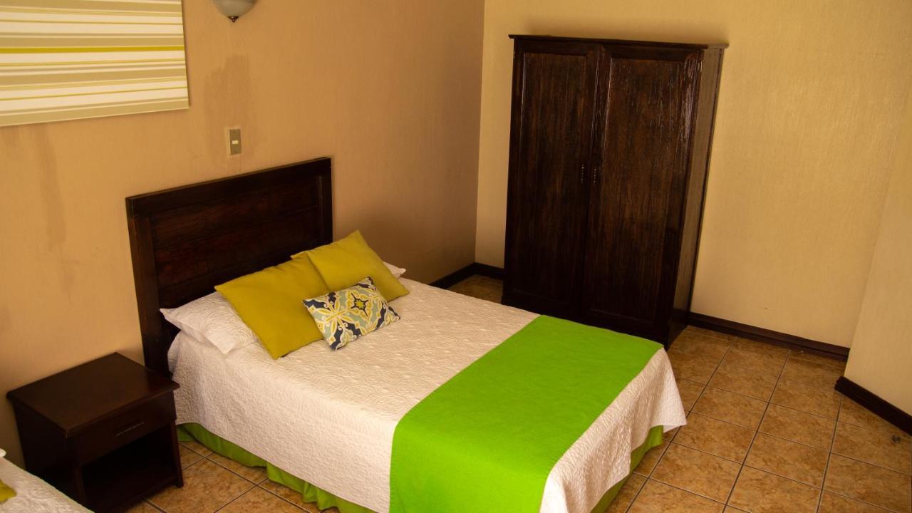 Resort Y Parque Acuatico Valle Dorado El Rosario Екстериор снимка
