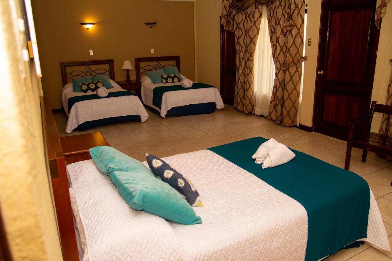 Resort Y Parque Acuatico Valle Dorado El Rosario Екстериор снимка