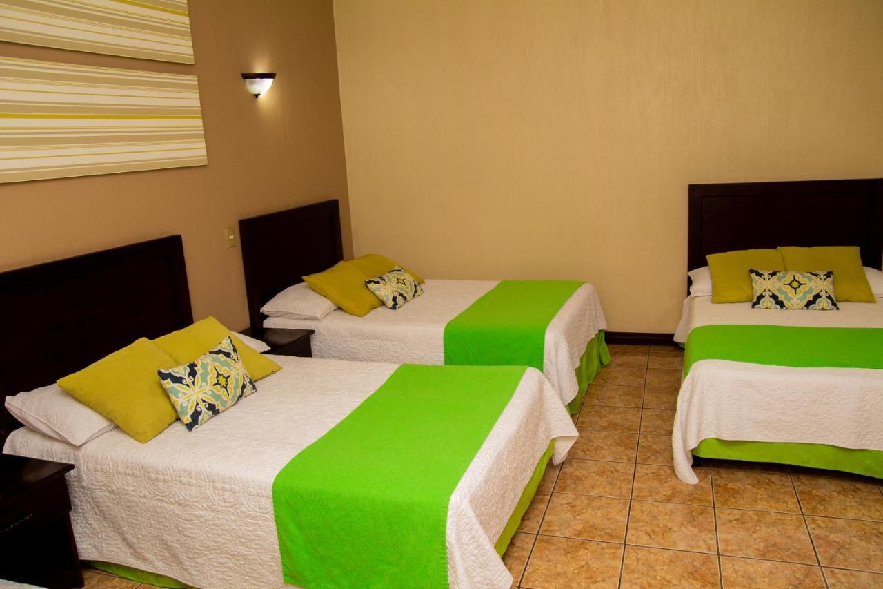 Resort Y Parque Acuatico Valle Dorado El Rosario Екстериор снимка