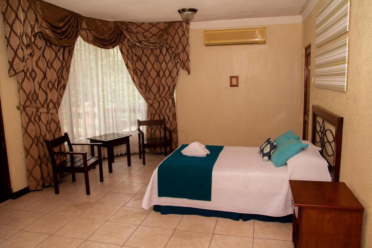 Resort Y Parque Acuatico Valle Dorado El Rosario Екстериор снимка