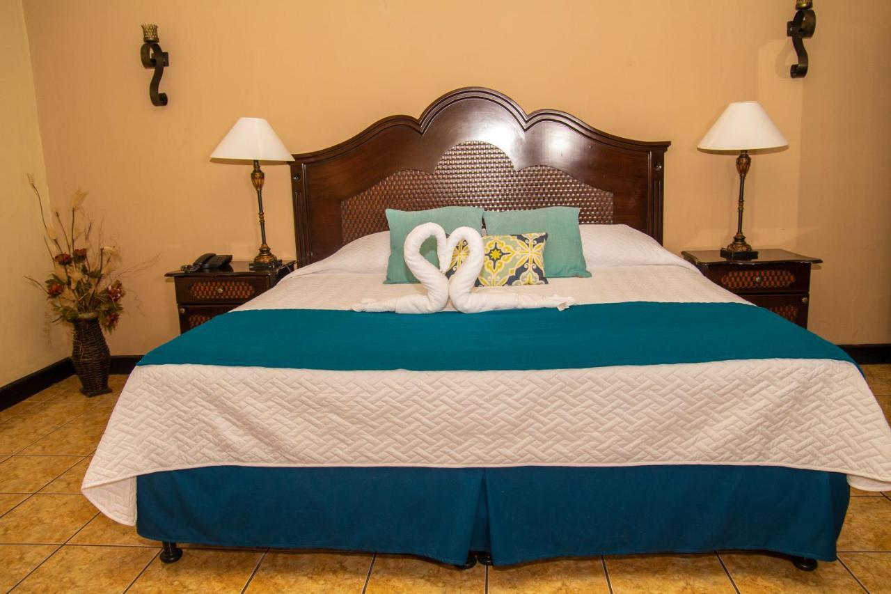 Resort Y Parque Acuatico Valle Dorado El Rosario Екстериор снимка